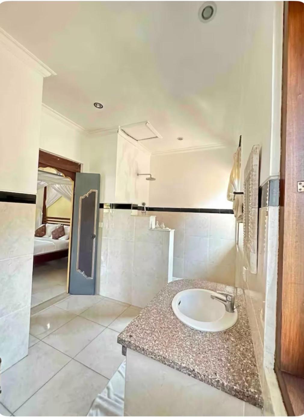 Mawa House Hotel Ubud  Exterior photo